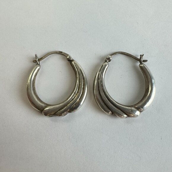 Sterling Silver Hoop Earrings 3/4" - Picture 3 of 4